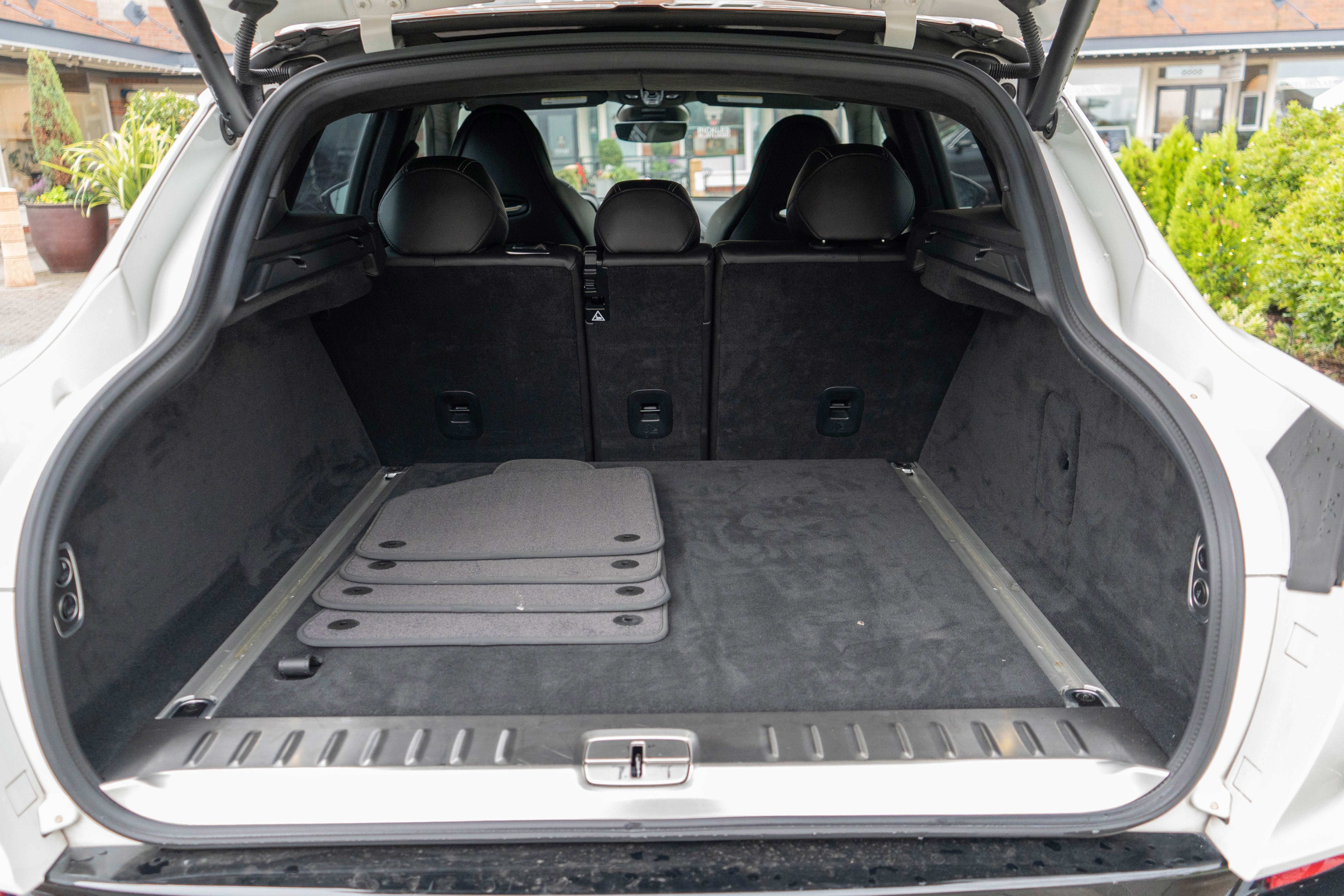 2021 Aston Martin DBX AWD