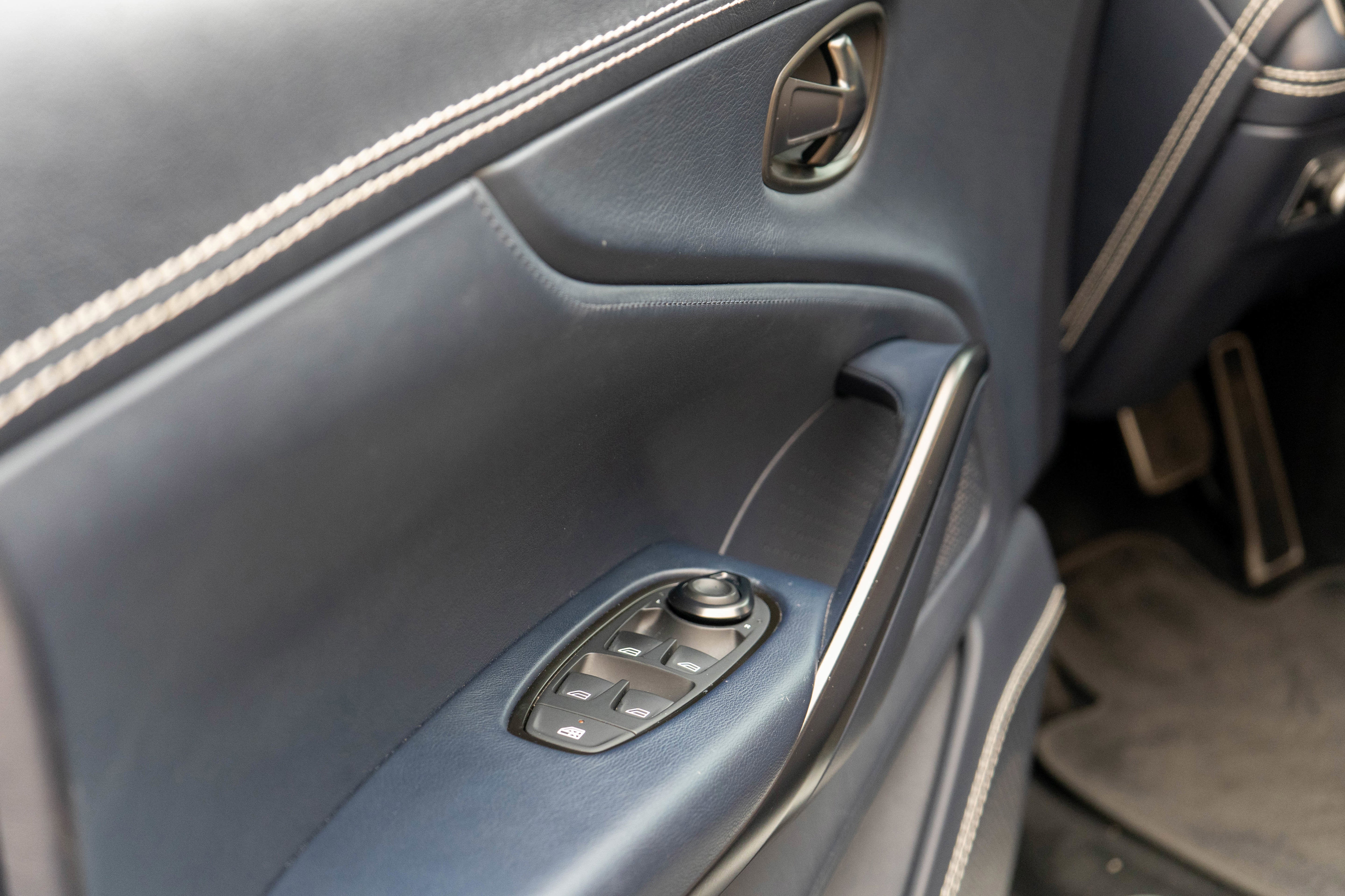 2021 Aston Martin DBX AWD