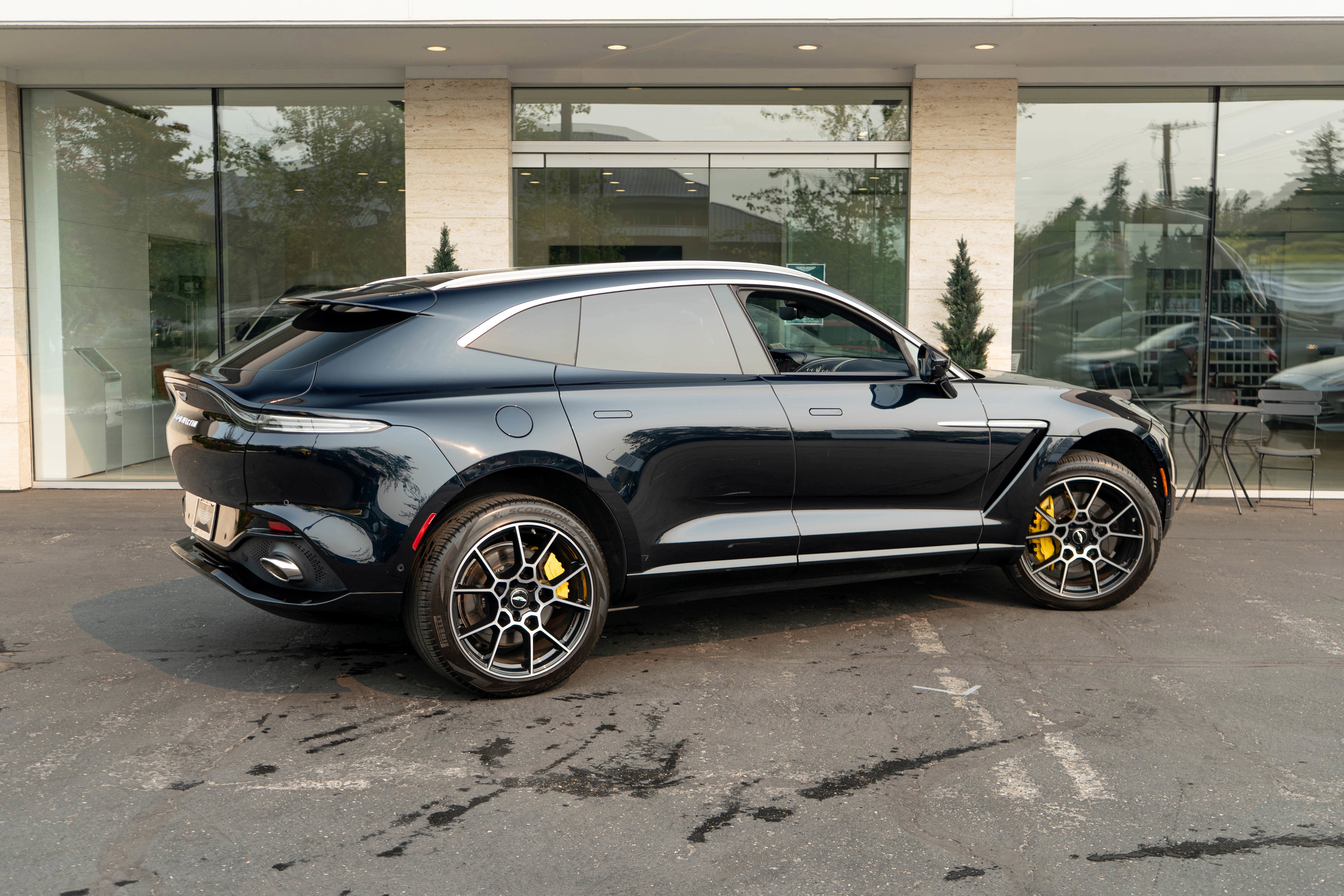 2021 Aston Martin DBX AWD