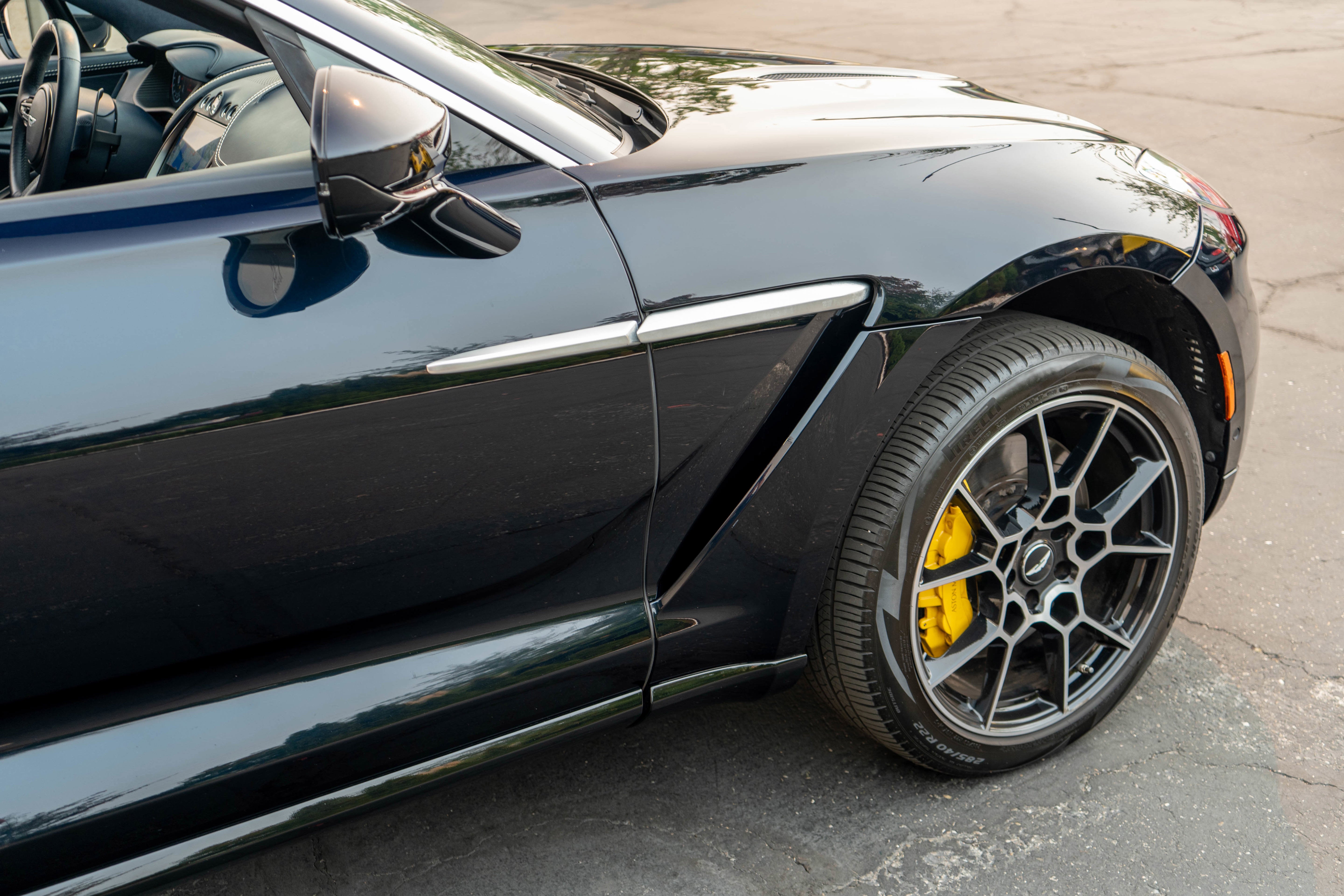 2021 Aston Martin DBX AWD