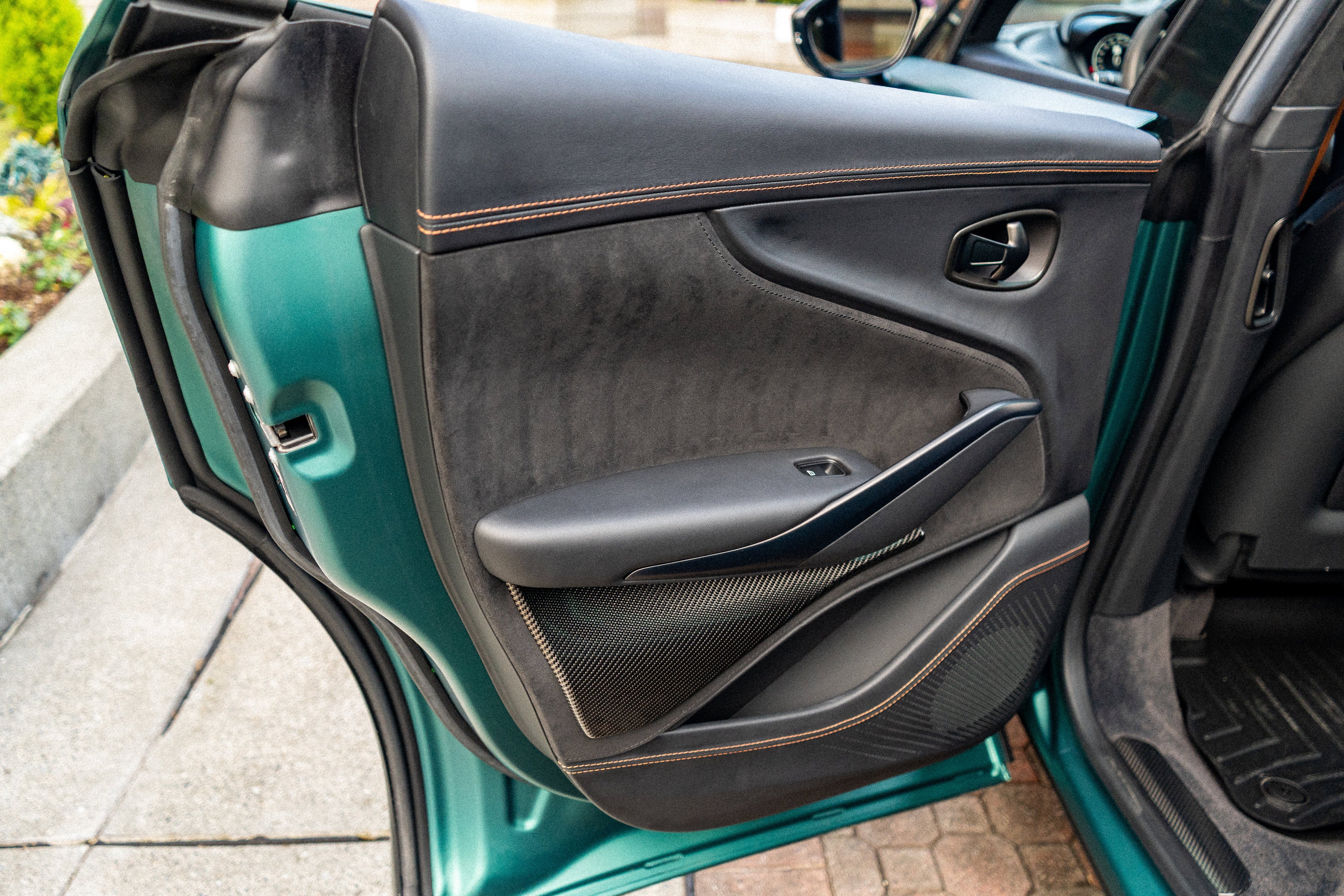 2023 Aston Martin DBX 707