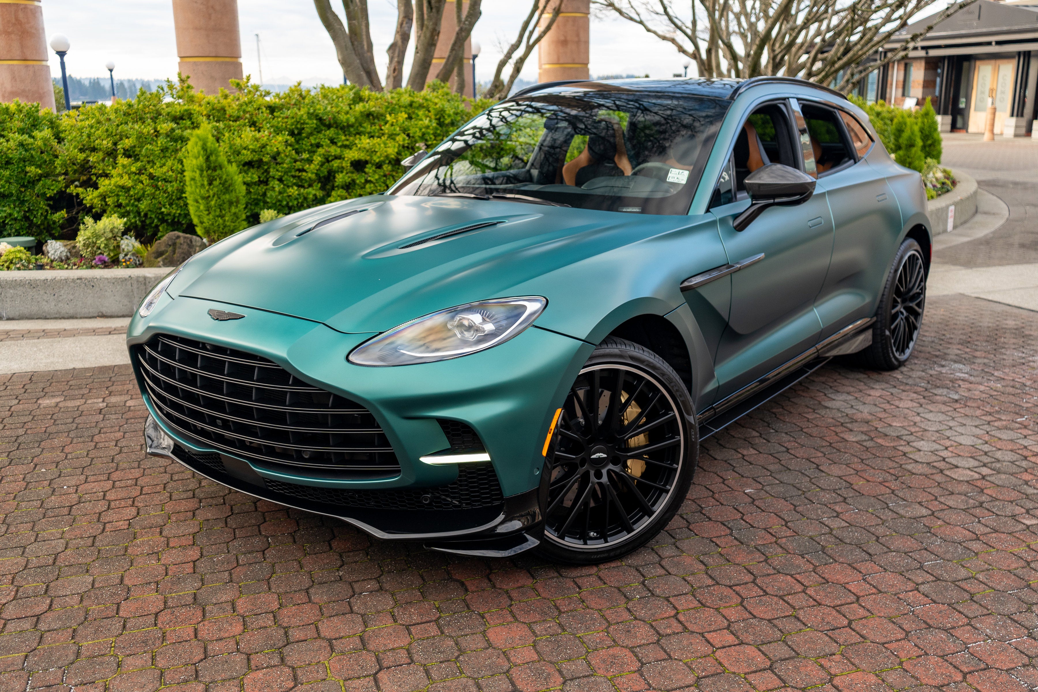 2023 Aston Martin DBX 707