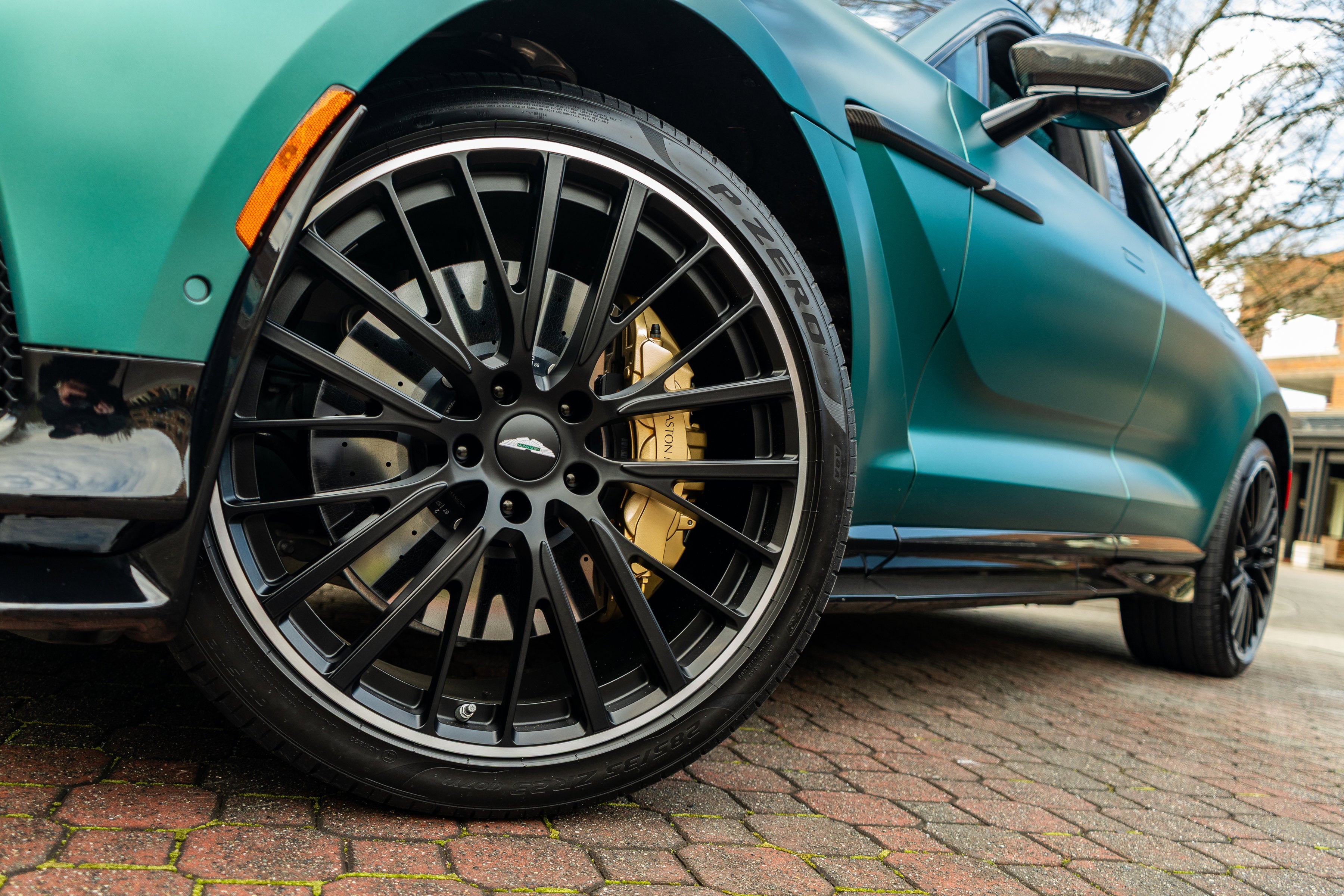 2023 Aston Martin DBX 707