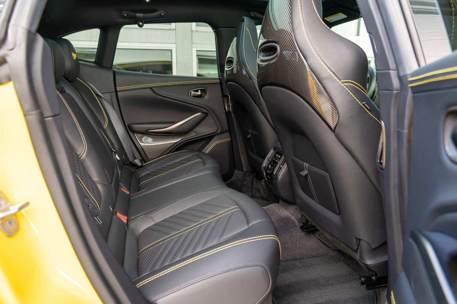 2023 Aston Martin DBX 707