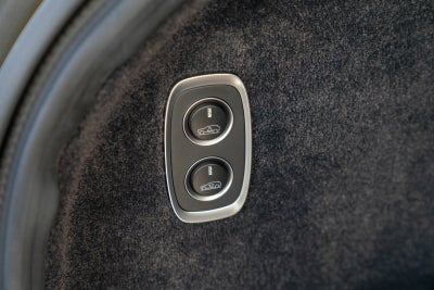 2023 Aston Martin DBX 707