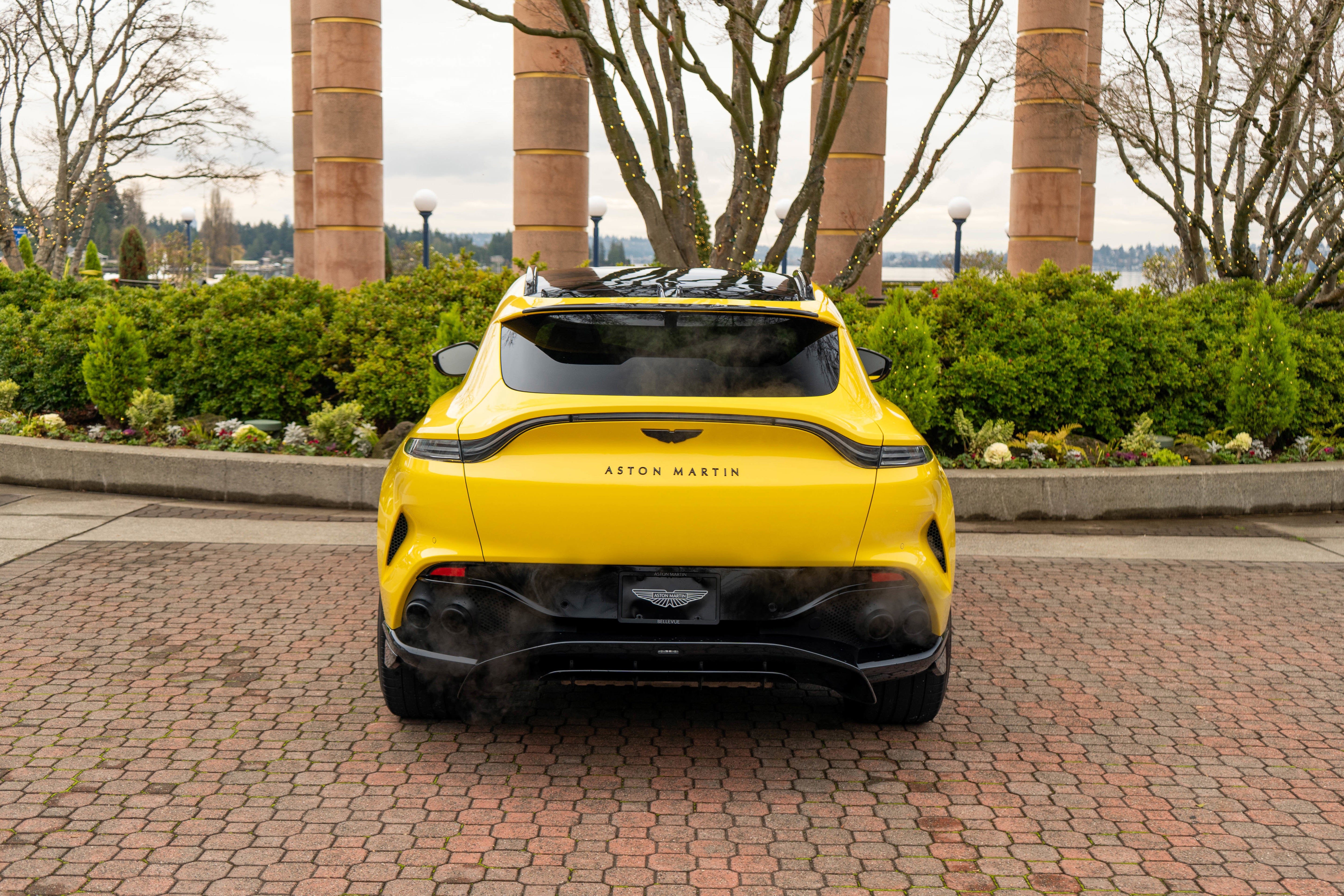 2023 Aston Martin DBX 707