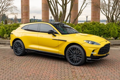 2023 Aston Martin DBX 707