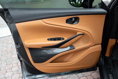 2024 Aston Martin DBX 707