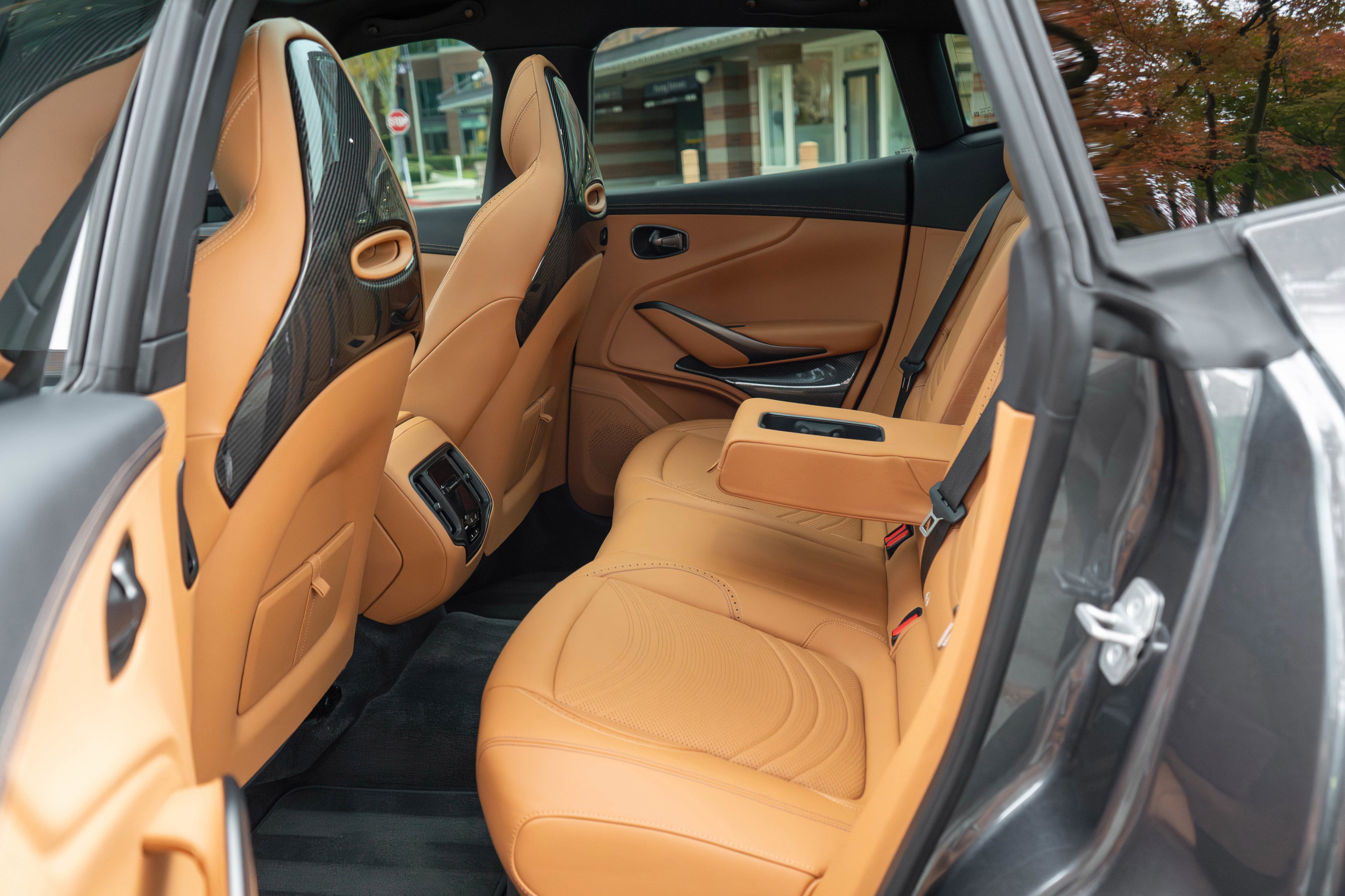 2024 Aston Martin DBX 707