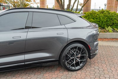 2024 Aston Martin DBX 707