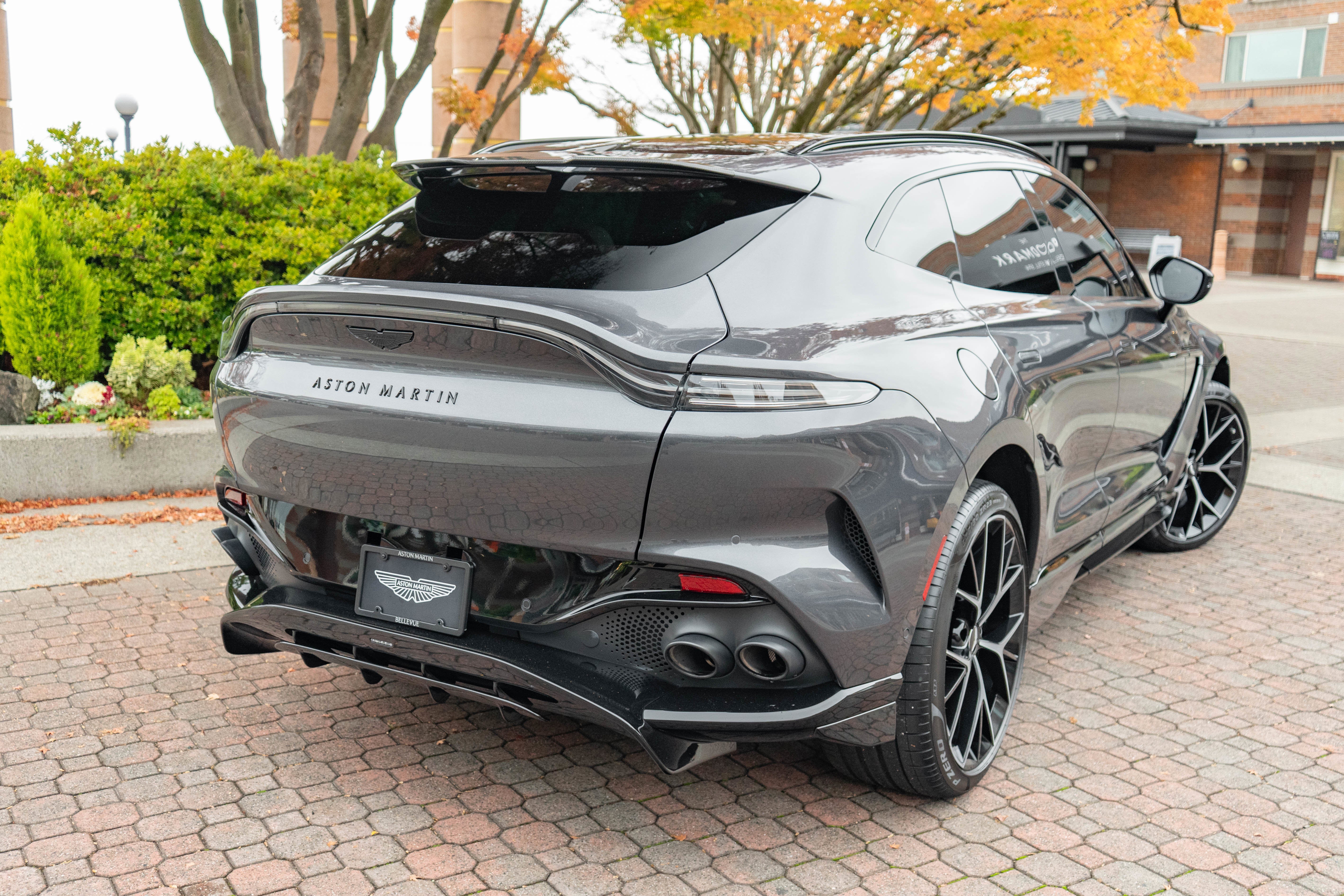 2024 Aston Martin DBX 707