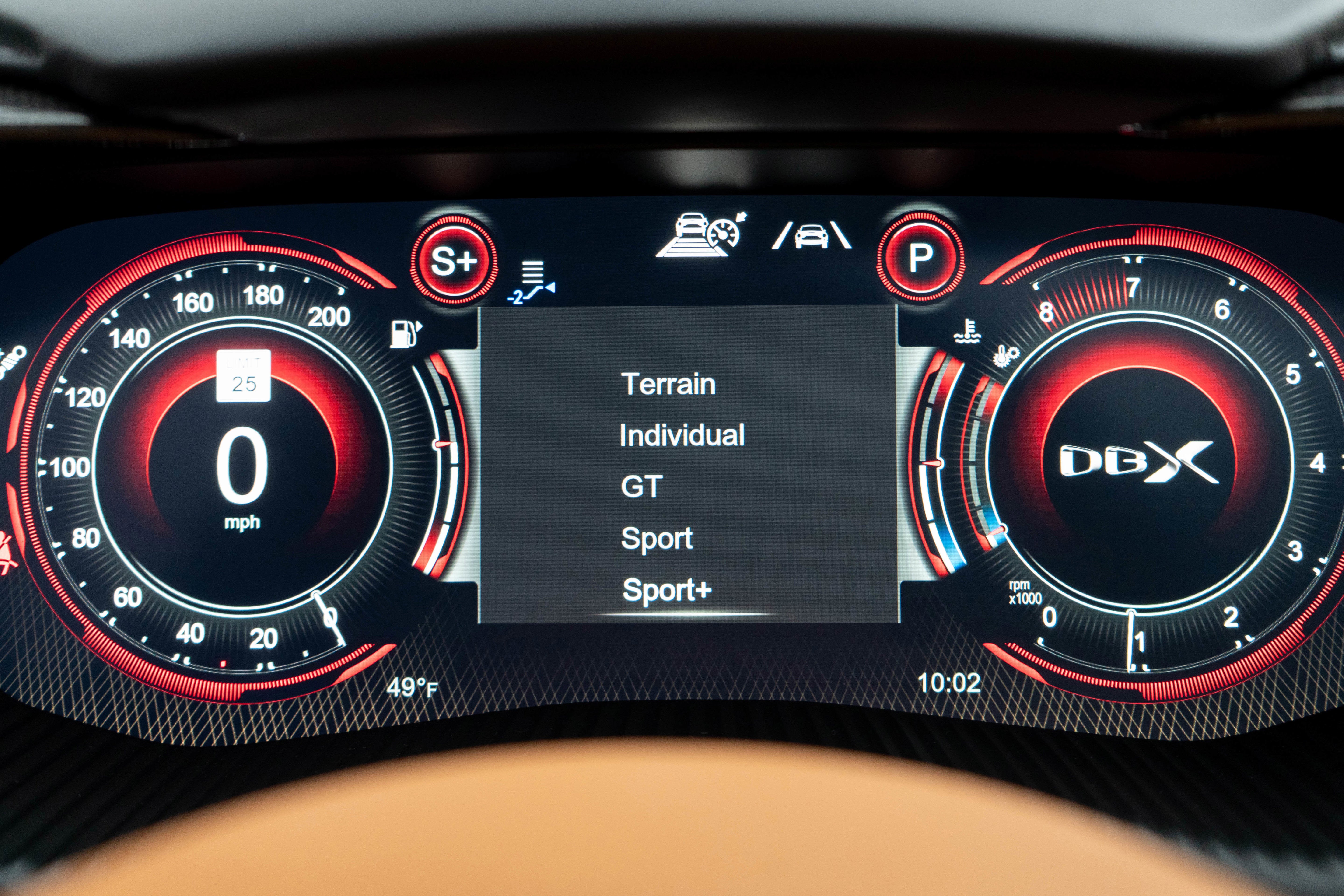 2024 Aston Martin DBX 707