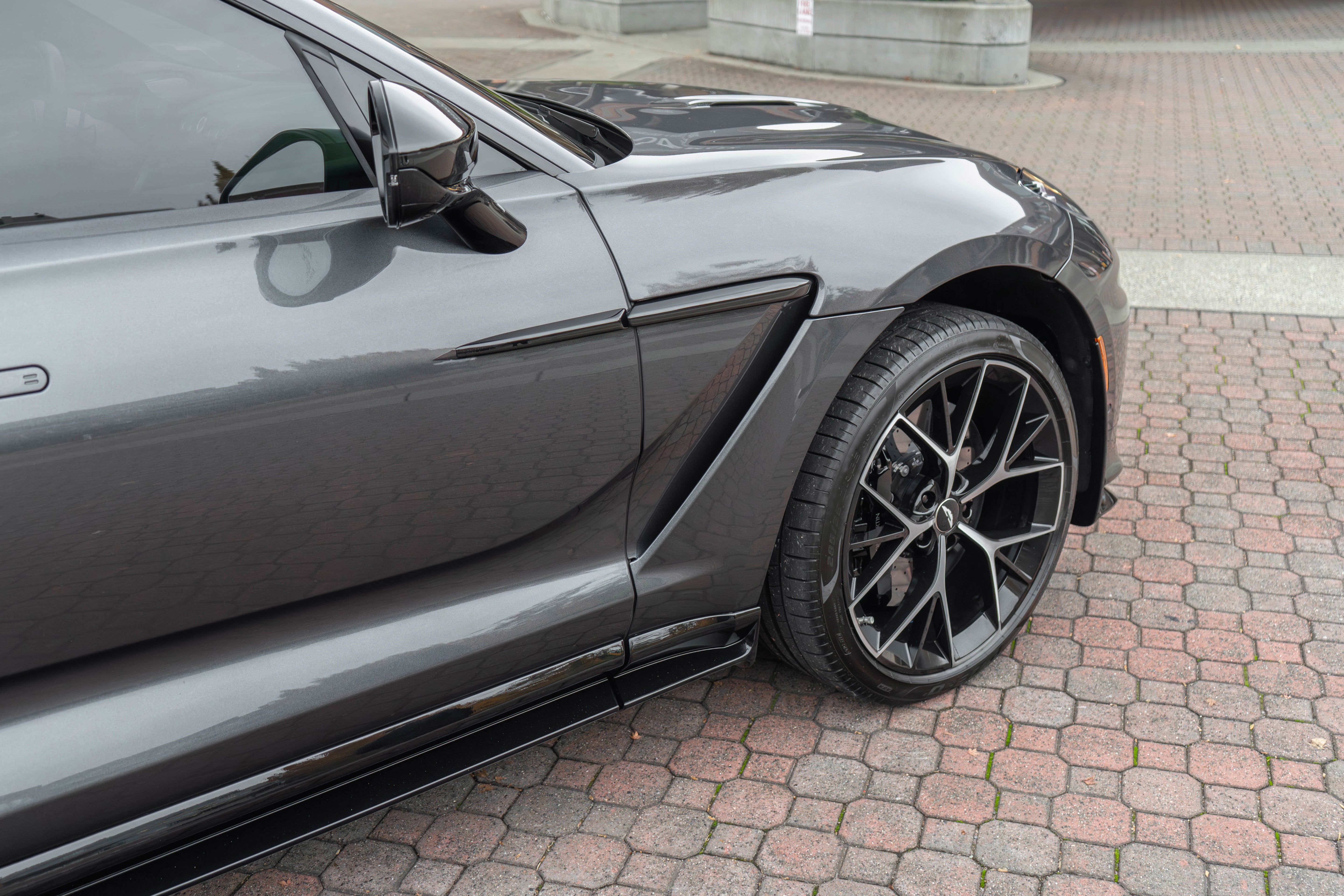 2024 Aston Martin DBX 707