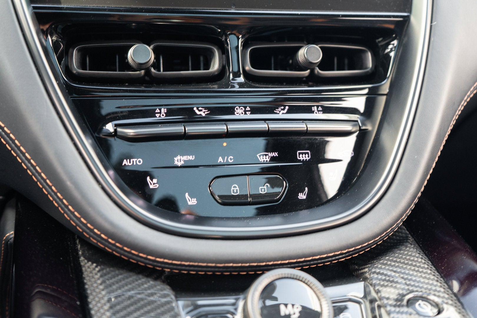 2023 Aston Martin DBX 707