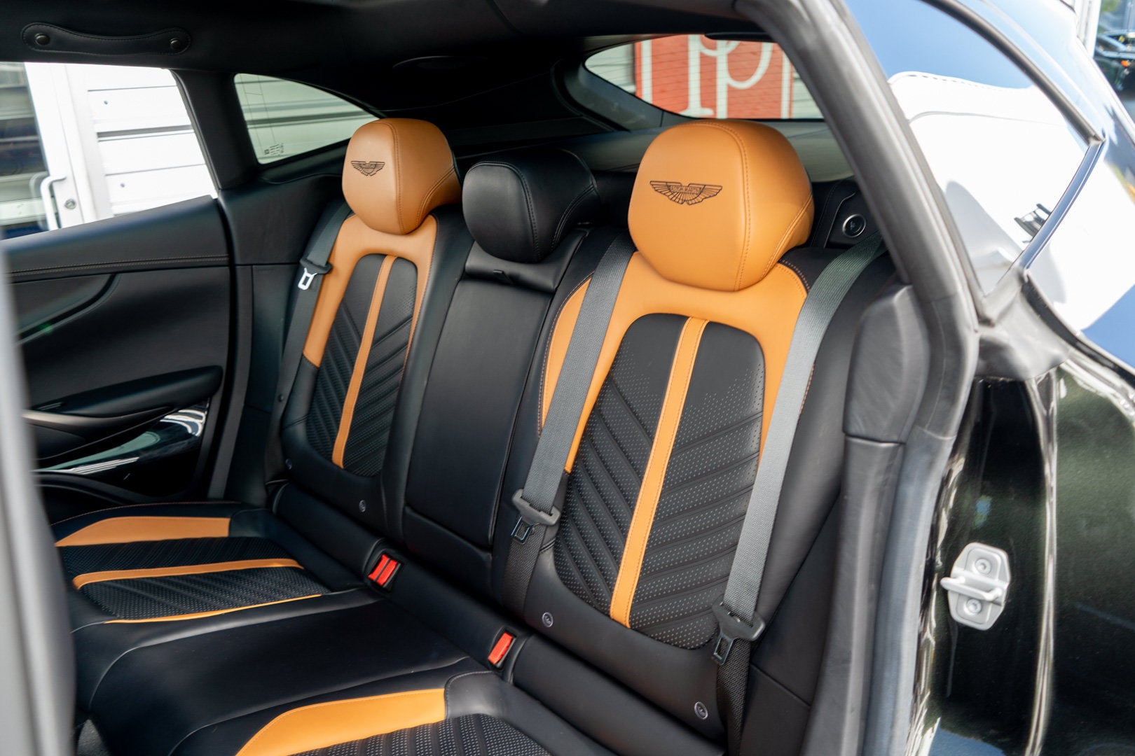 2023 Aston Martin DBX 707