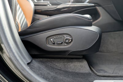 2023 Aston Martin DBX 707