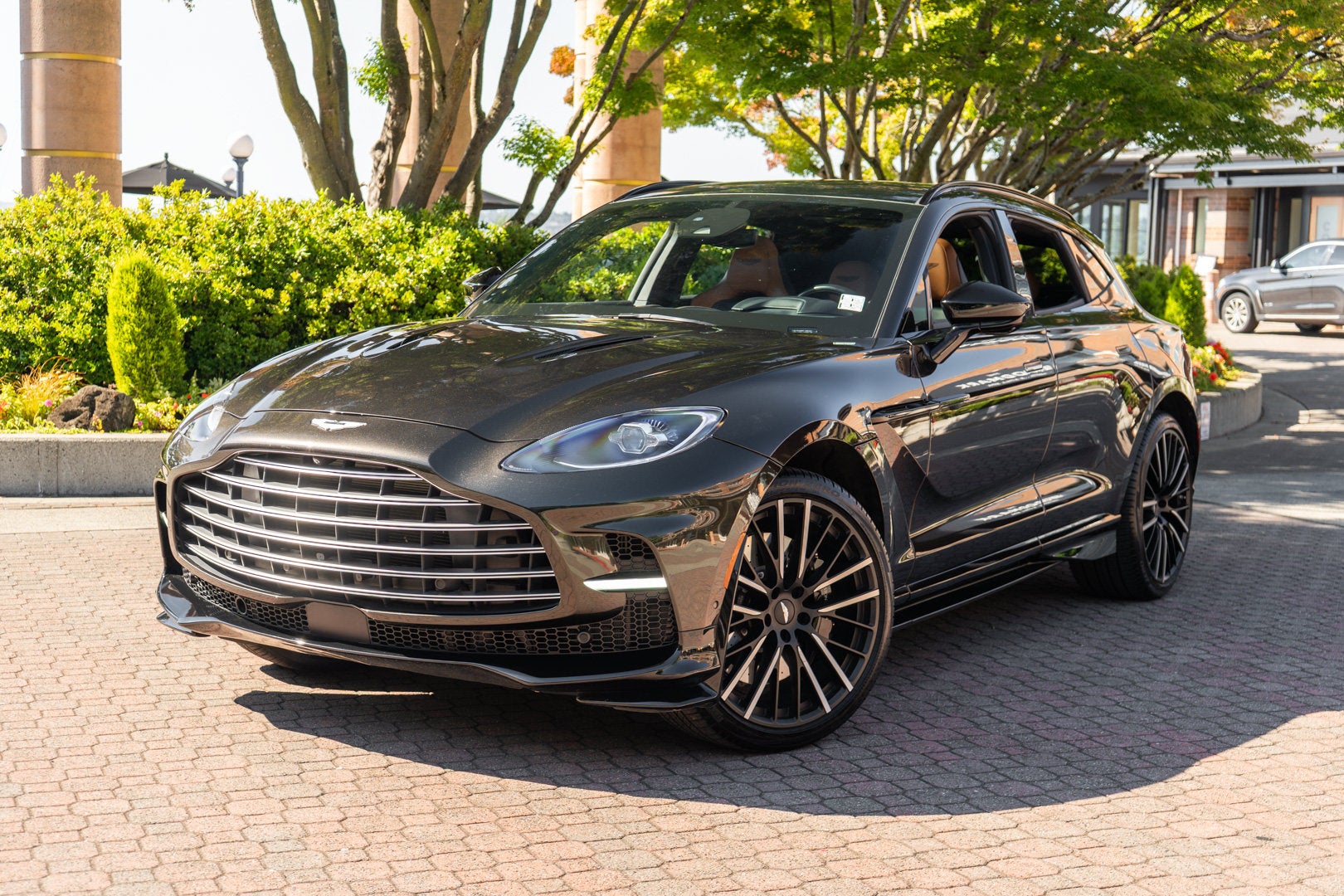 2023 Aston Martin DBX 707