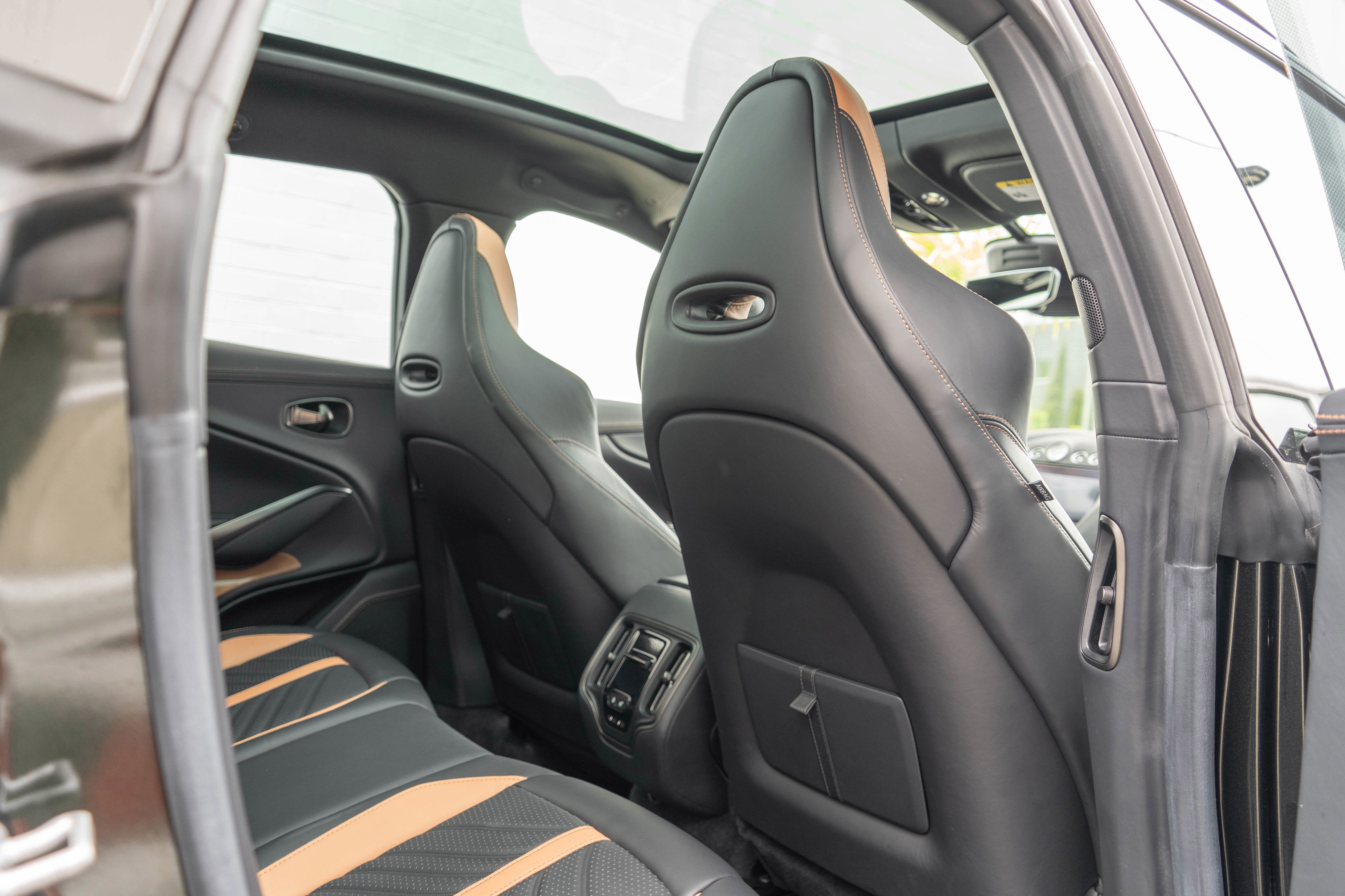 2023 Aston Martin DBX 707