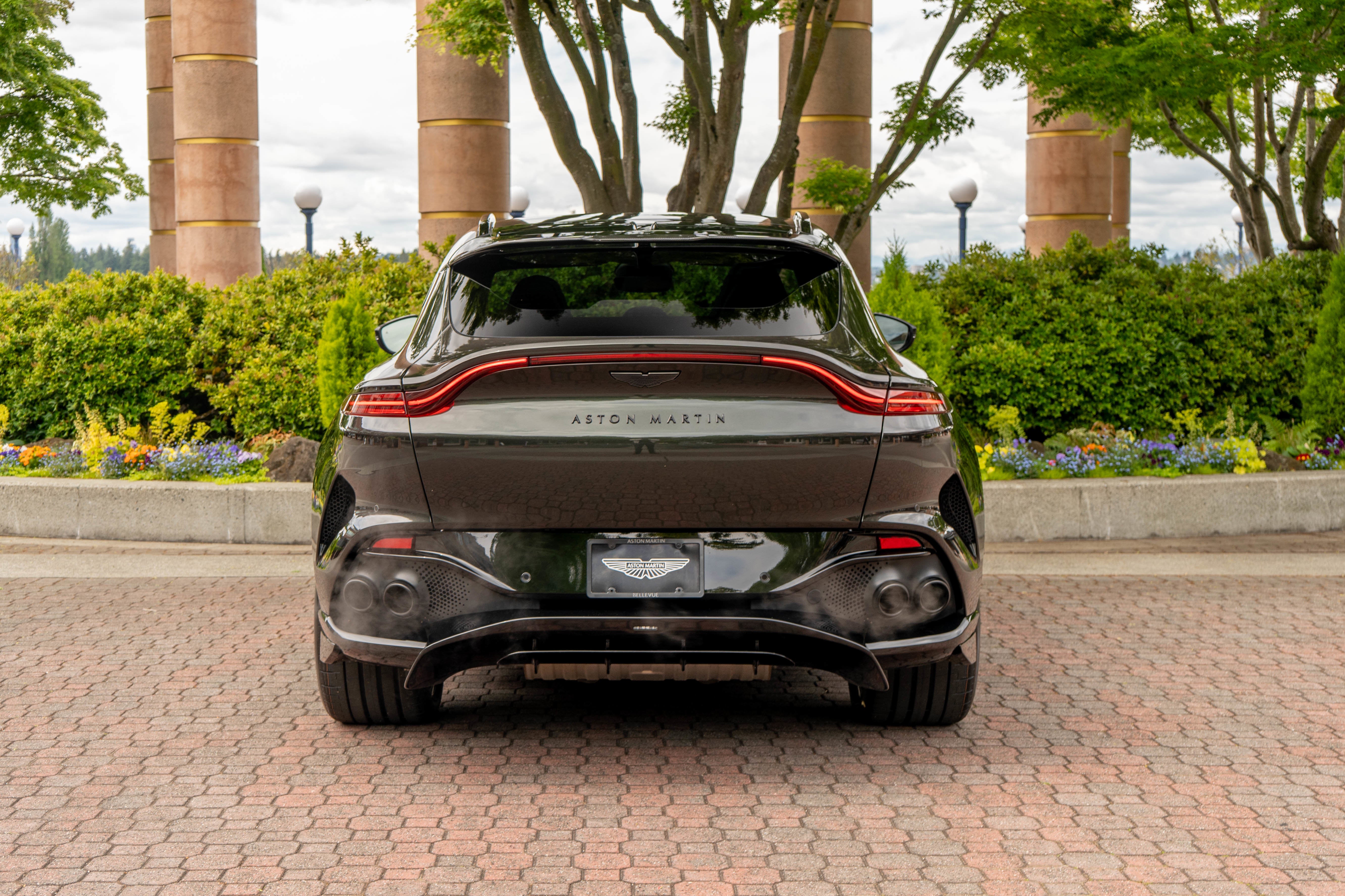 2023 Aston Martin DBX 707