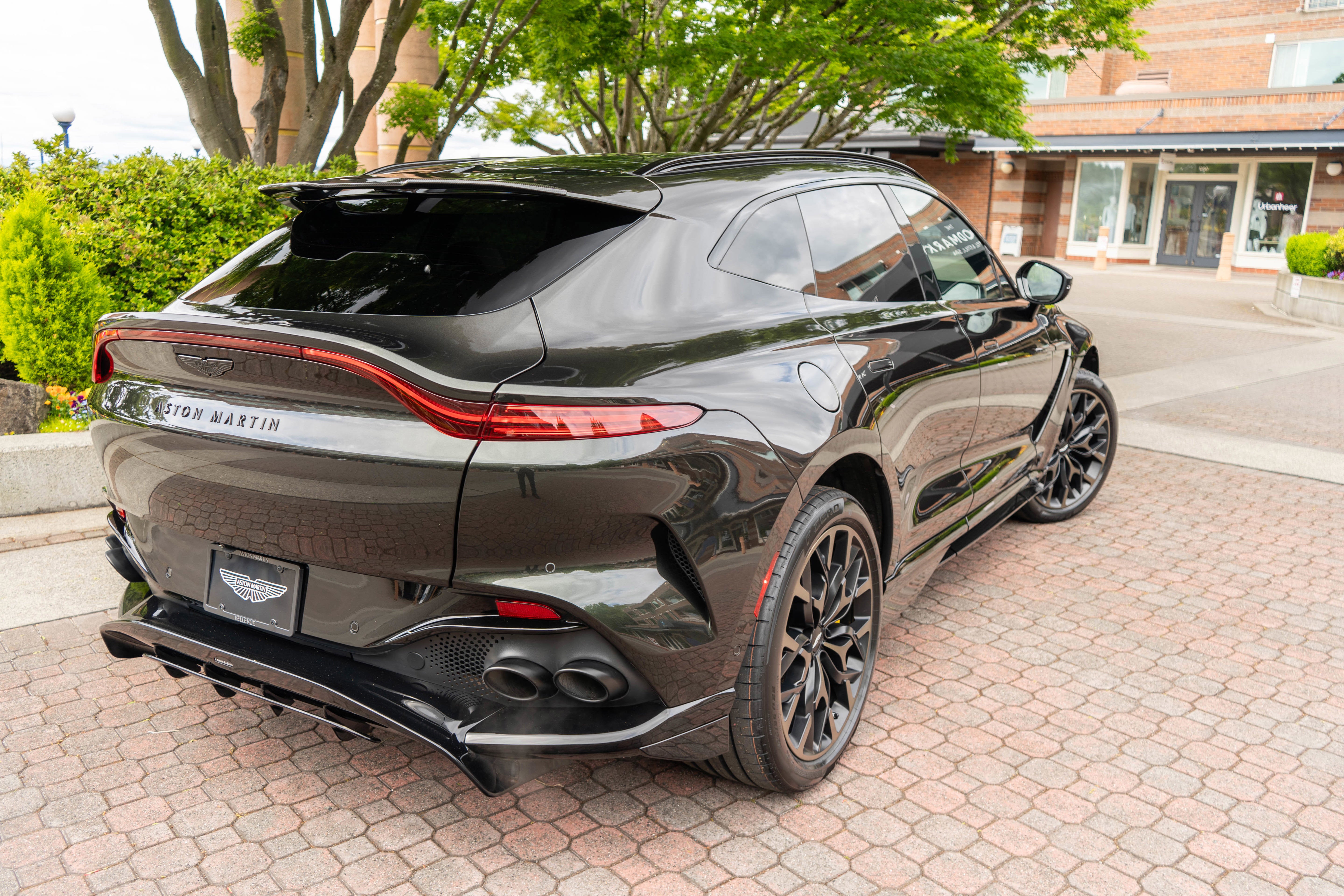 2023 Aston Martin DBX 707
