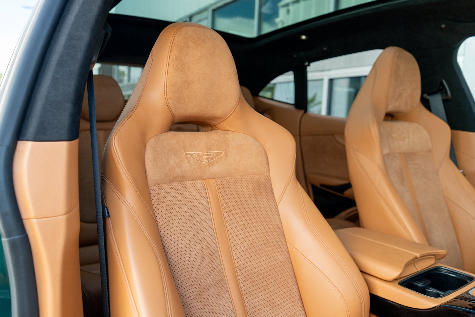 2023 Aston Martin DBX 707