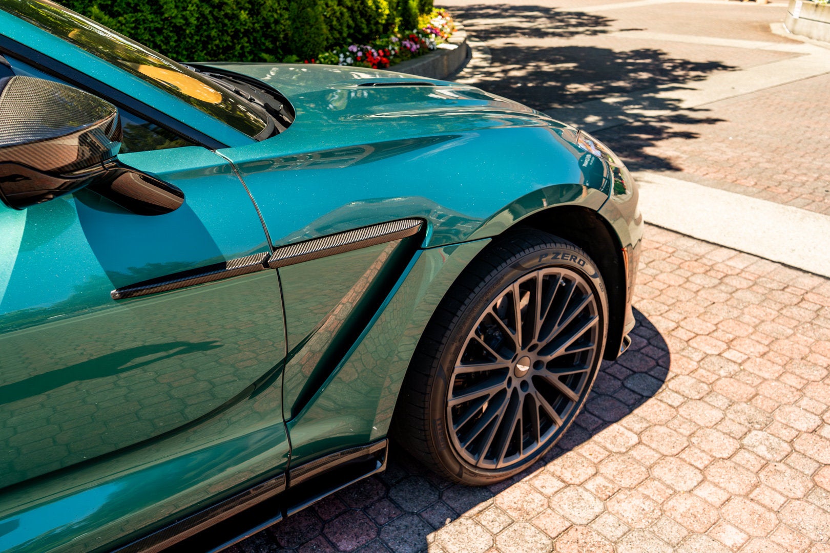 2023 Aston Martin DBX 707