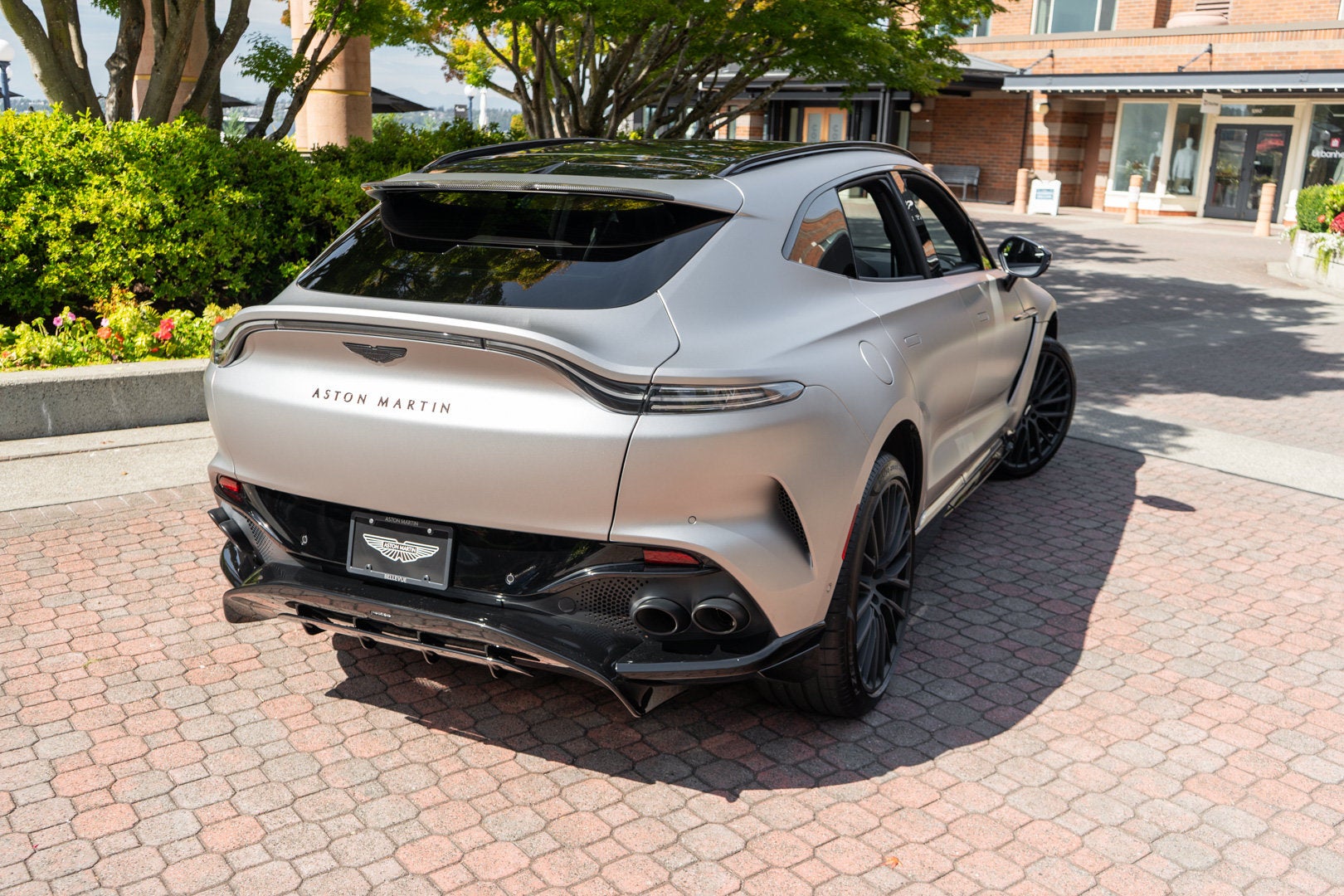 2023 Aston Martin DBX 707