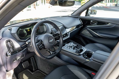 2025 Aston Martin DBX 707