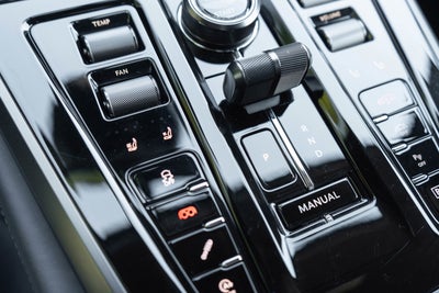 2025 Aston Martin DBX 707