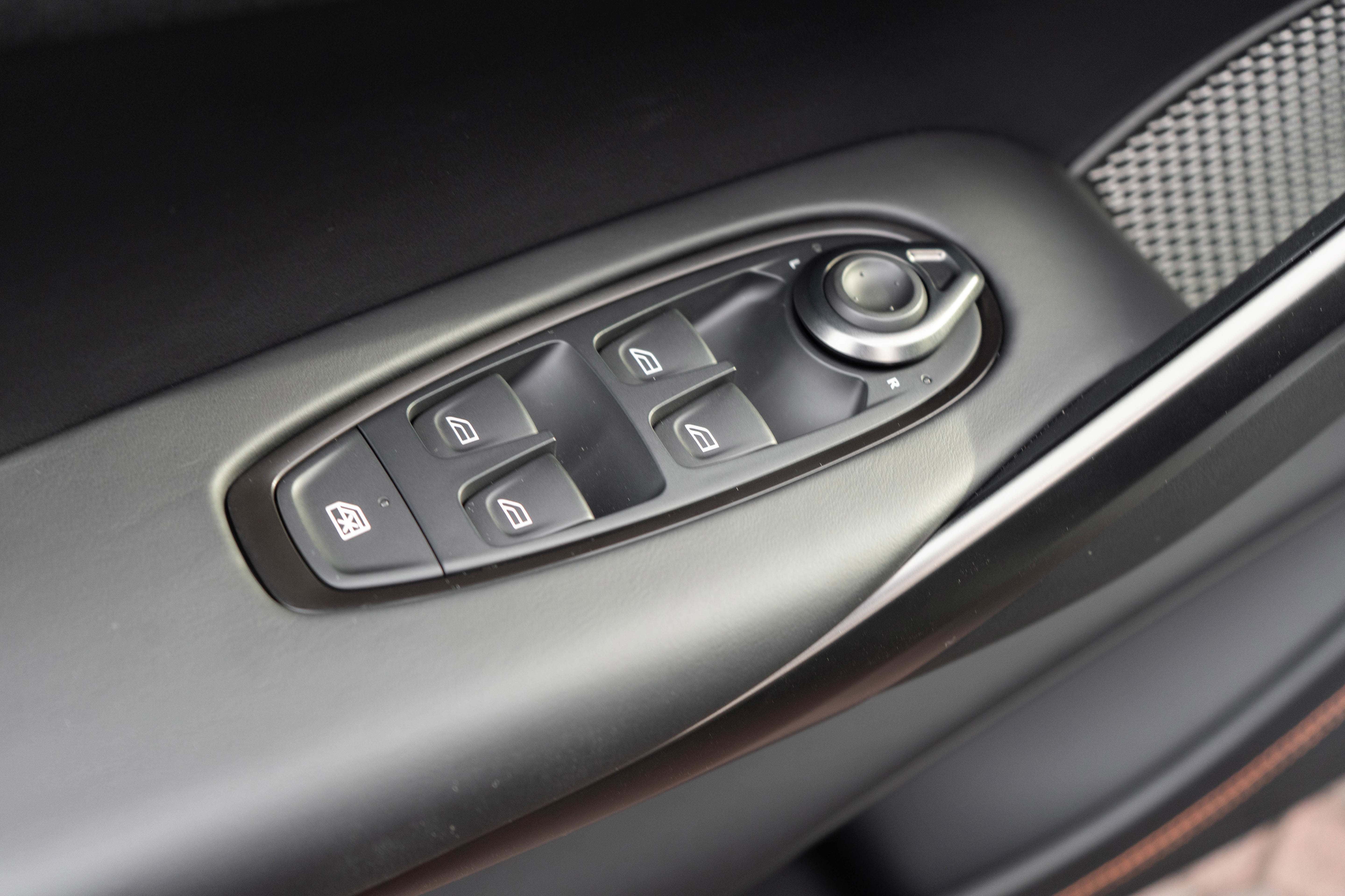 2026 Aston Martin DBX 707