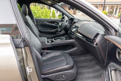 2026 Aston Martin DBX 707