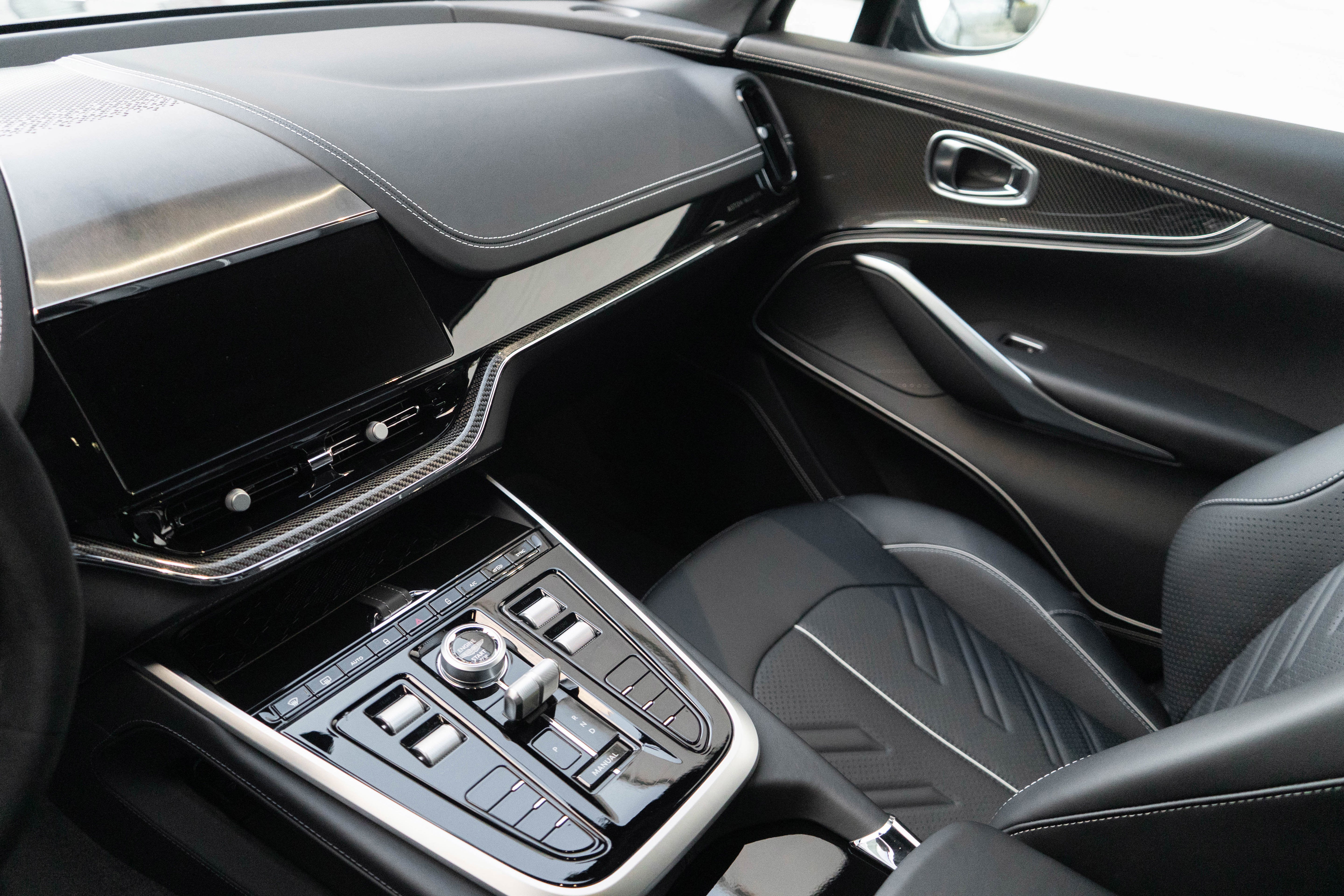 2026 Aston Martin DBX S