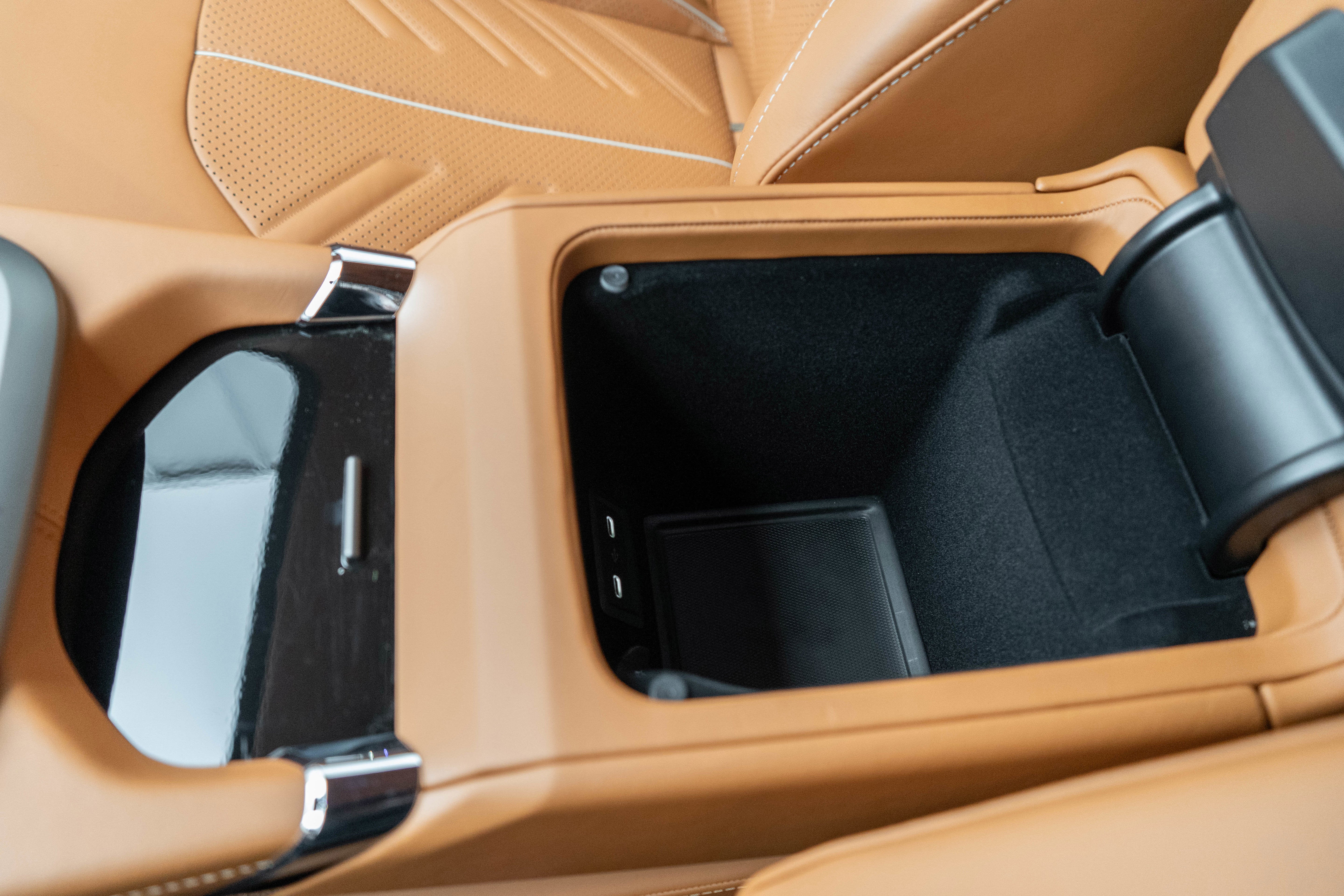 2026 Aston Martin DBX S