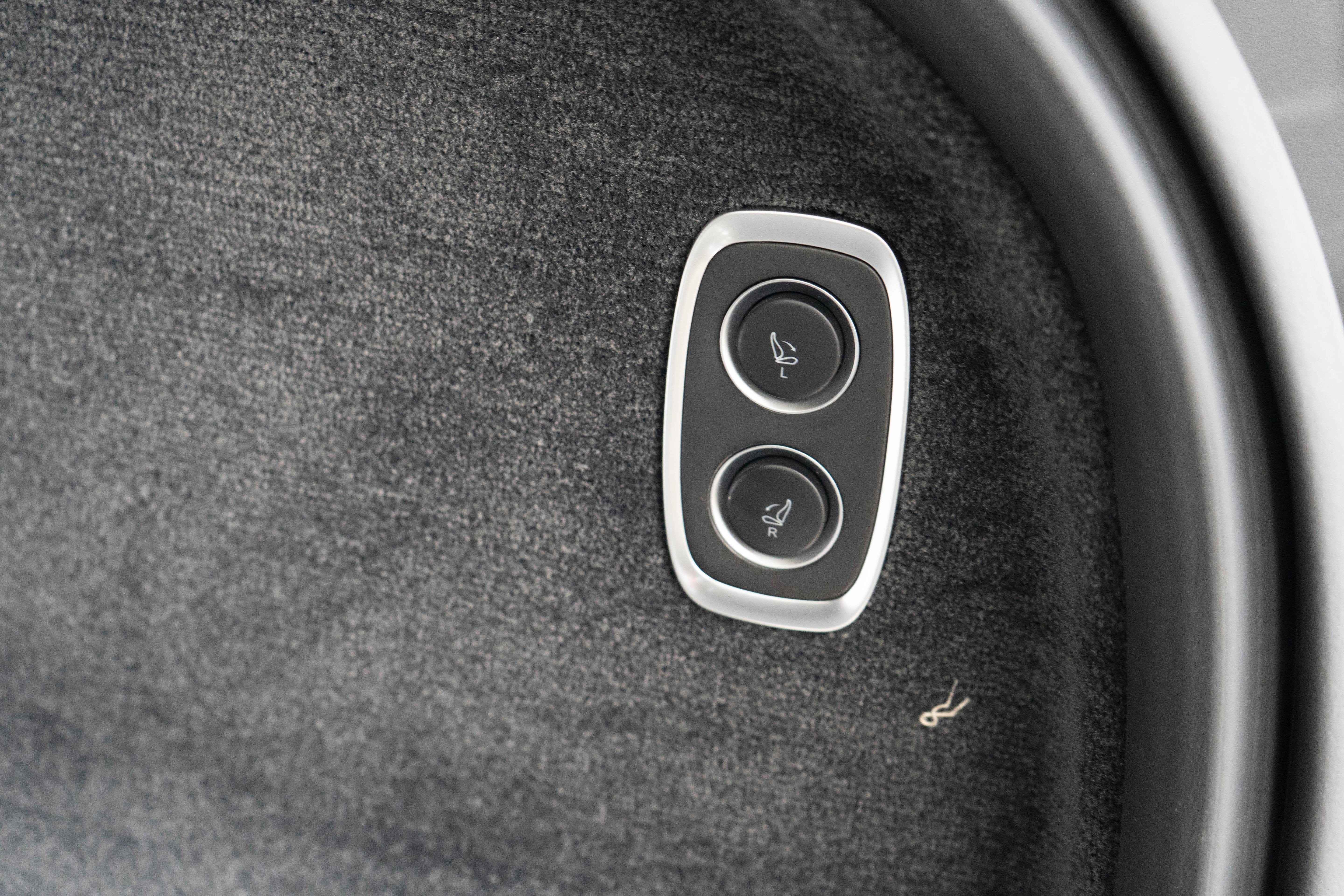 2026 Aston Martin DBX S