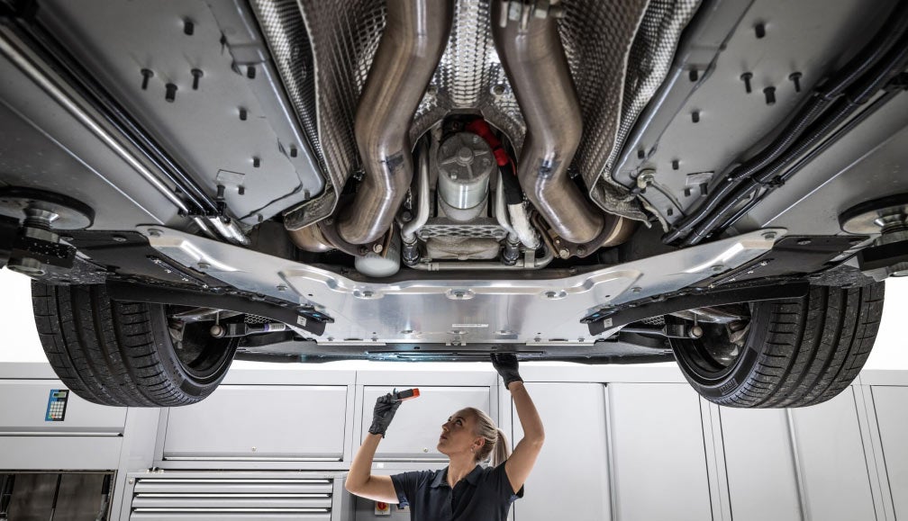 Aston Martin of Bellevue Service